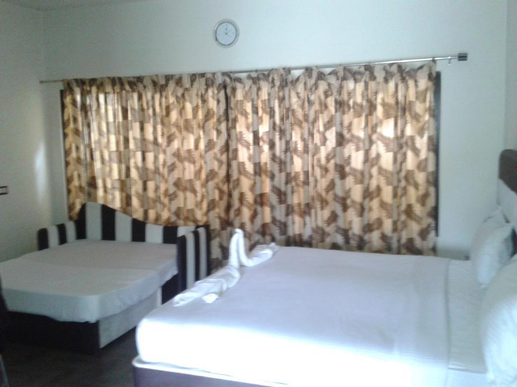 Hotel Happy Nest Yercaud Habitación foto