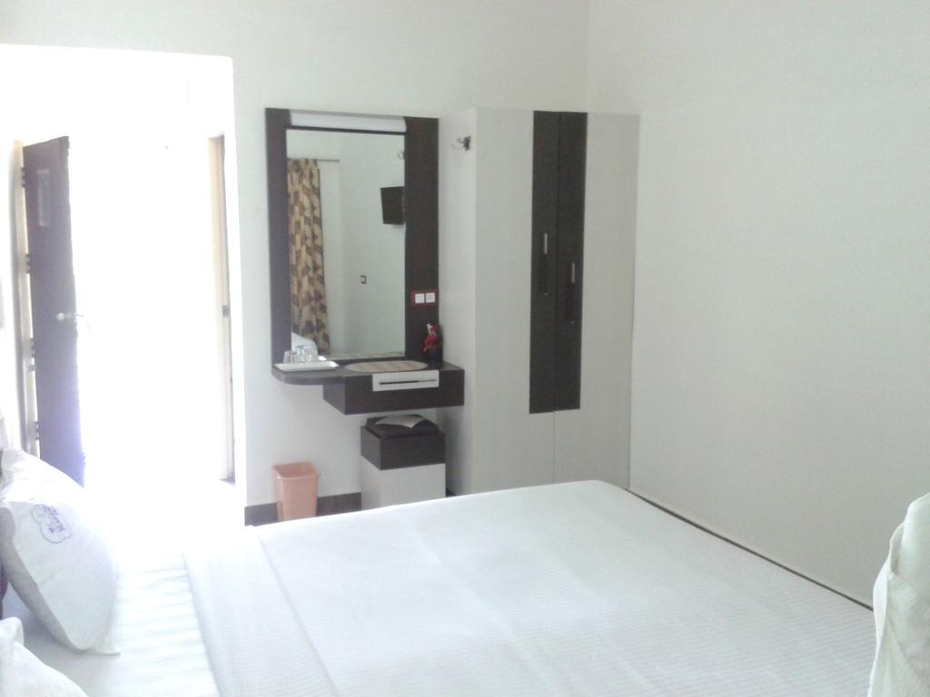 Hotel Happy Nest Yercaud Habitación foto